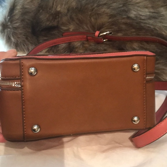 Pleather lunchbox. Really unique and functional - Picture 5 of 7